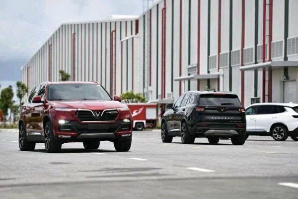 , Những chiếc xe Vinfast Lux đầu tiên đến tay khách hàng tại nhà máy ở Hải Phòng, Vinfast Mỹ Đình | Đại lý xe ô tô Vinfast chính hãng uy tín tại Hà Nội