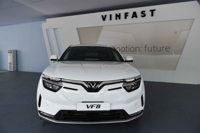 Trải nghiệm VinFast VF 8 hiện tại - khác gì thời điểm xe ra mắt?, Trải nghiệm VinFast VF 8 hiện tại – Khác gì thời điểm xe ra mắt? – Cập nhật toàn diện 2025, Vinfast Mỹ Đình | Đại lý xe ô tô Vinfast chính hãng uy tín tại Hà Nội