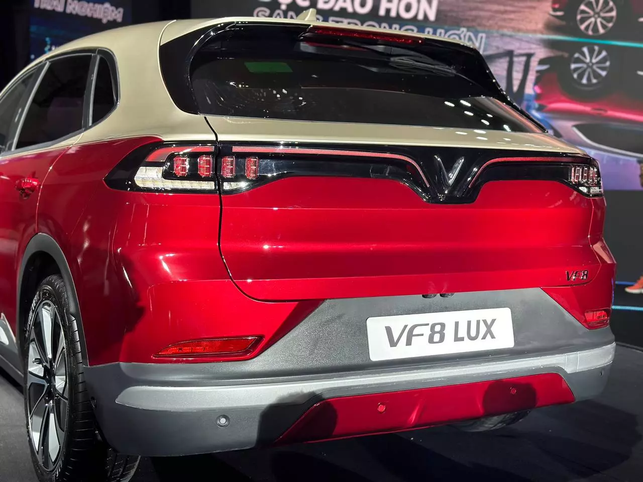 Trải nghiệm VinFast VF 8 hiện tại - khác gì thời điểm xe ra mắt?, Trải nghiệm VinFast VF 8 hiện tại – Khác gì thời điểm xe ra mắt? – Cập nhật toàn diện 2025, Vinfast Mỹ Đình | Đại lý xe ô tô Vinfast chính hãng uy tín tại Hà Nội