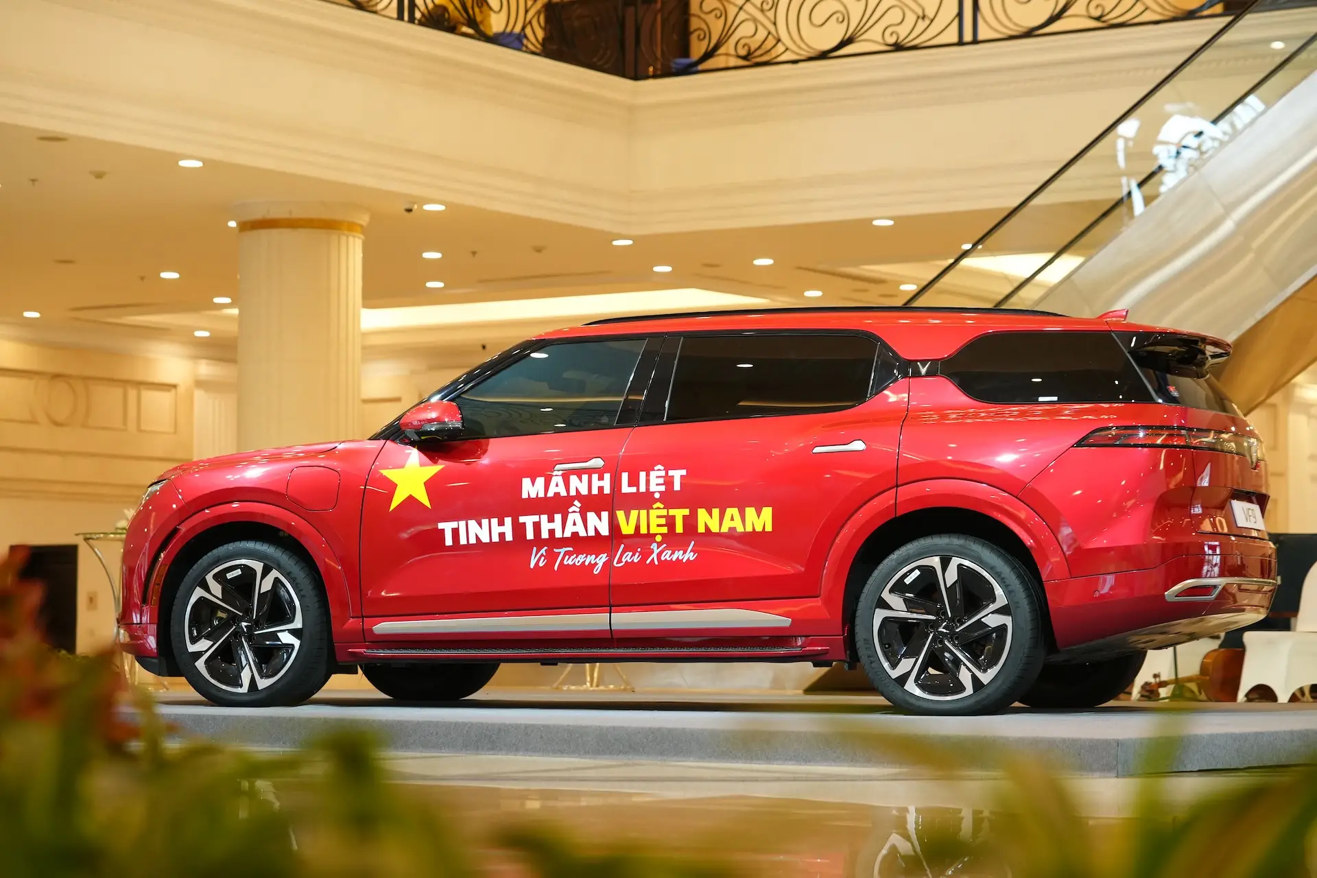 gia vf9, VinFast VF9 SUV Điện Cao Cấp – Trải Nghiệm Sang Trọng & Hiện Đại, Vinfast Mỹ Đình | Đại lý xe ô tô Vinfast chính hãng uy tín tại Hà Nội
