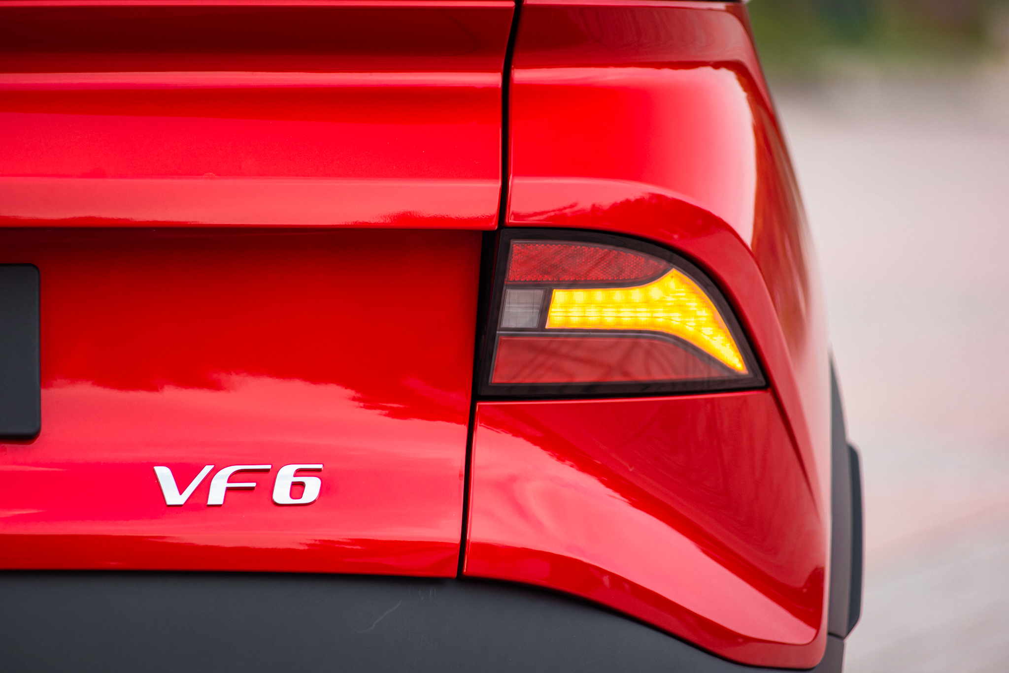 VinFast VF 6 – Tiện nghi “hàng hiệu” ở tầm giá phổ thông, VinFast VF 6 – Tiện nghi “hàng hiệu” ở tầm giá phổ thông – Đánh giá chi tiết, Vinfast Mỹ Đình | Đại lý xe ô tô Vinfast chính hãng uy tín tại Hà Nội