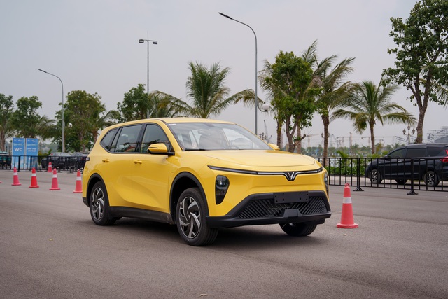 giá xe limo green, Khám Phá Giá Xe Limo Green – Chọn Lựa Hoàn Hảo Cho Di Chuyển Xanh, Vinfast Mỹ Đình | Đại lý xe ô tô Vinfast chính hãng uy tín tại Hà Nội