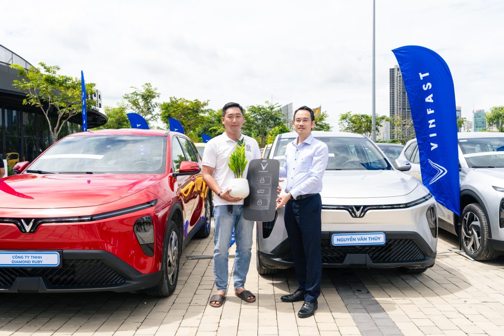 vinfast limo green, Vinfast Limo Green – Tương Lai Xanh Của Di Chuyển Sang Trọng, Vinfast Mỹ Đình | Đại lý xe ô tô Vinfast chính hãng uy tín tại Hà Nội