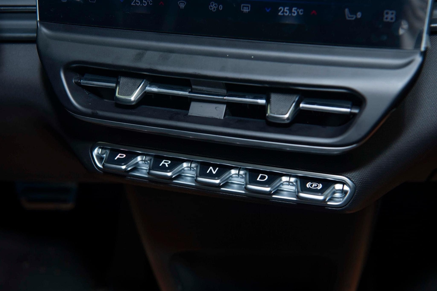 Doanh số vf6, Doanh số VF6 – Cuộc Chiến Giữa Xe Điện v&agrave; Xe Xăng Đang Diễn Ra, Vinfast Mỹ Đ&igrave;nh | Đại l&yacute; xe &ocirc; t&ocirc; Vinfast ch&iacute;nh h&atilde;ng uy t&iacute;n tại H&agrave; Nội