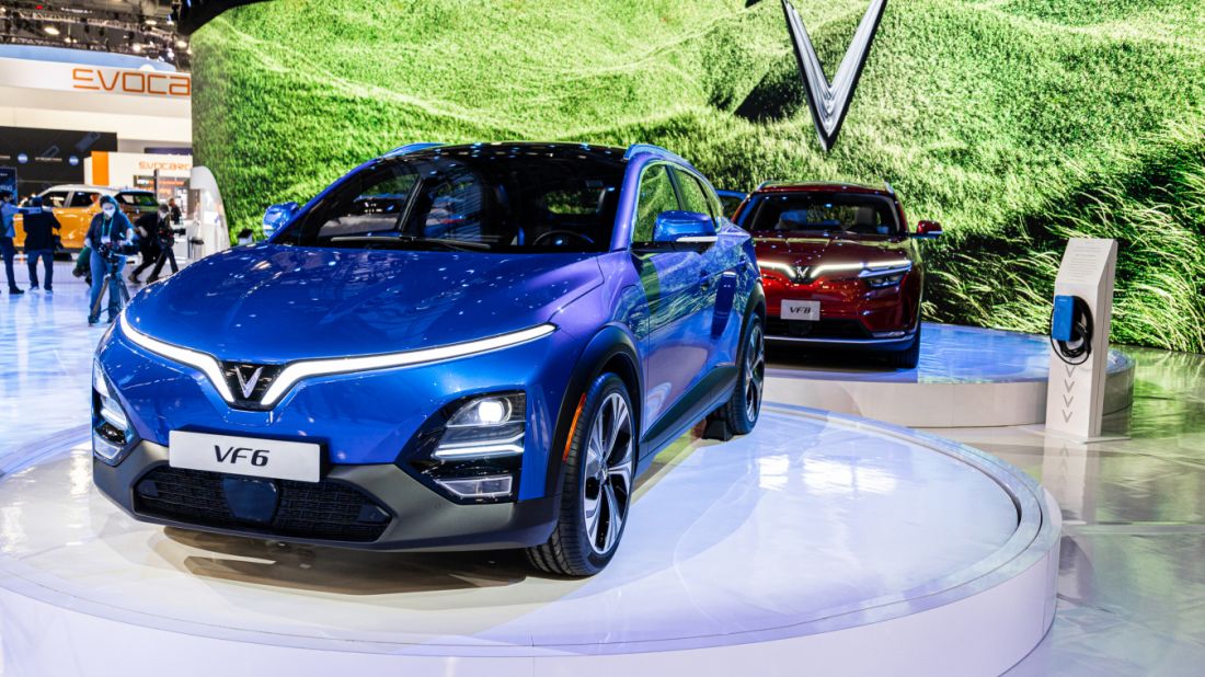 Doanh số vf6, Doanh số VF6 – Cuộc Chiến Giữa Xe Điện v&agrave; Xe Xăng Đang Diễn Ra, Vinfast Mỹ Đ&igrave;nh | Đại l&yacute; xe &ocirc; t&ocirc; Vinfast ch&iacute;nh h&atilde;ng uy t&iacute;n tại H&agrave; Nội