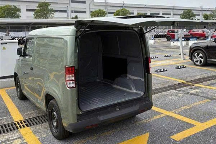 Vinfast EC Van, Khám Phá Nội Thất Mới Của VinFast EC Van – Sự Đơn Giản Nhưng Hiện Đại, Vinfast Mỹ Đình | Đại lý xe ô tô Vinfast chính hãng uy tín tại Hà Nội