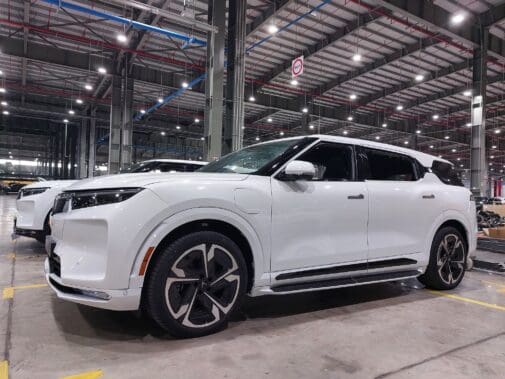 so sánh vf9 eco và plus, So sánh VF9 Eco và Plus – Lựa chọn hoàn hảo cho nhu cầu di chuyển, Vinfast Mỹ Đình | Đại lý xe ô tô Vinfast chính hãng uy tín tại Hà Nội