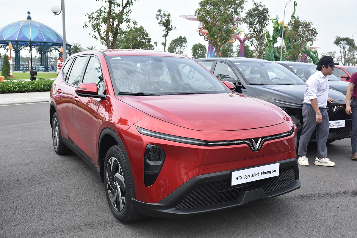 Xe ô tô điện Limo green, Xe ô tô điện Limo Green &#8211; Đột Phá Trong Thị Trường MPV Tại Việt Nam, Vinfast Mỹ Đình | Đại lý xe ô tô Vinfast chính hãng uy tín tại Hà Nội