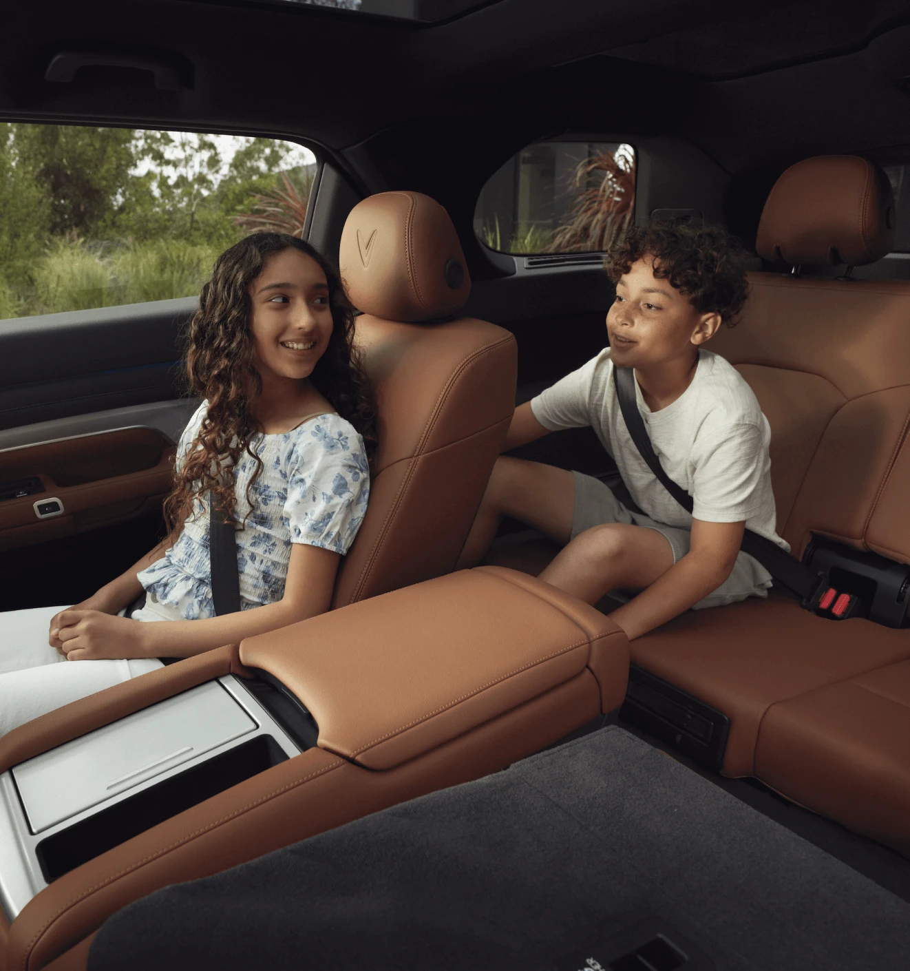 Xe ô tô điện Vinfast VF9, Xe ô tô điện Vinfast VF9 &#8211; Đột phá mới trong ngành xe hơi Việt Nam, Vinfast Mỹ Đình | Đại lý xe ô tô Vinfast chính hãng uy tín tại Hà Nội