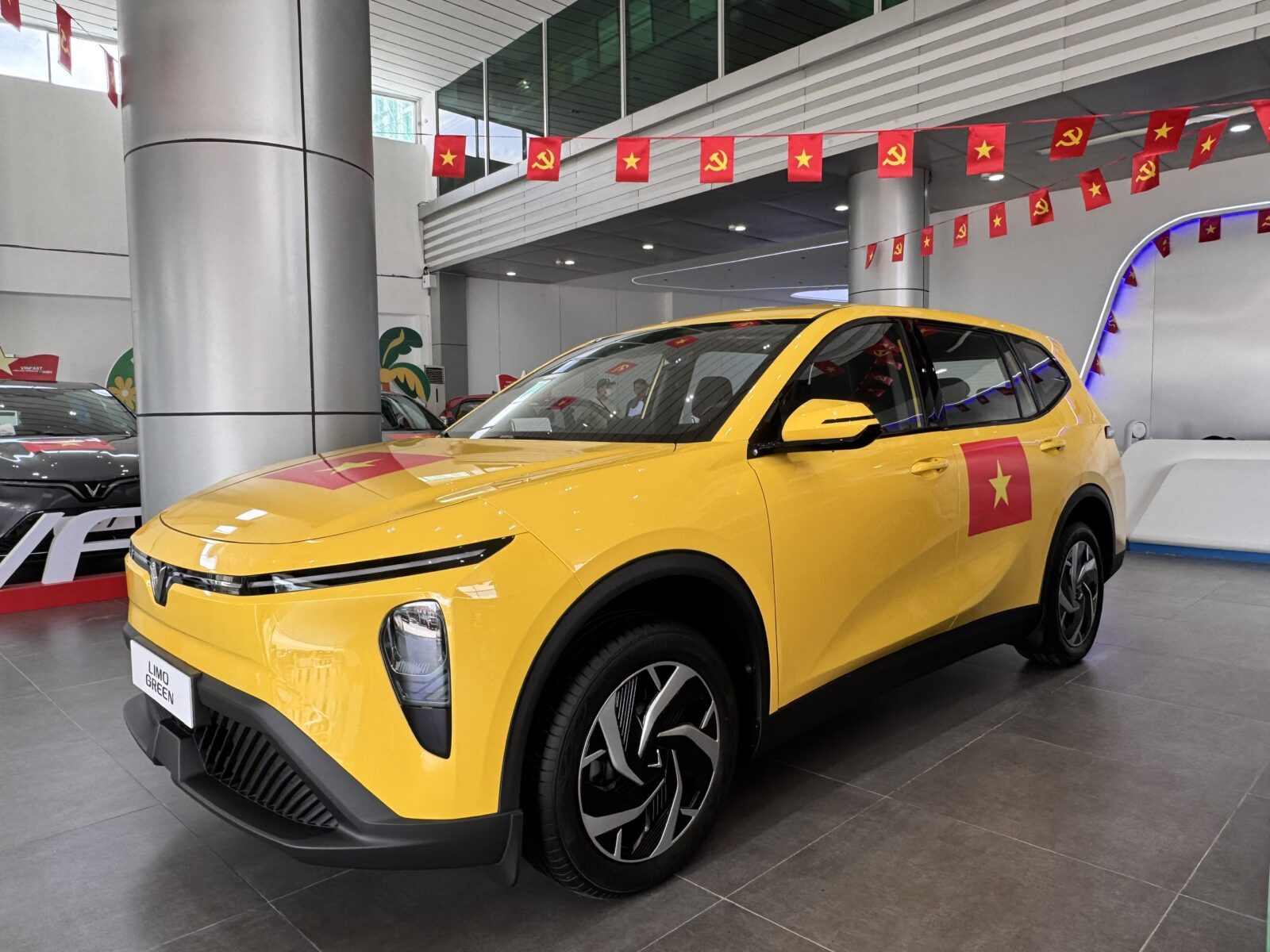 xe ô tô limo green trả góp, Xe ô tô limo green trả góp – Lựa chọn thông minh cho di chuyển hiện đại, Vinfast Mỹ Đình | Đại lý xe ô tô Vinfast chính hãng uy tín tại Hà Nội