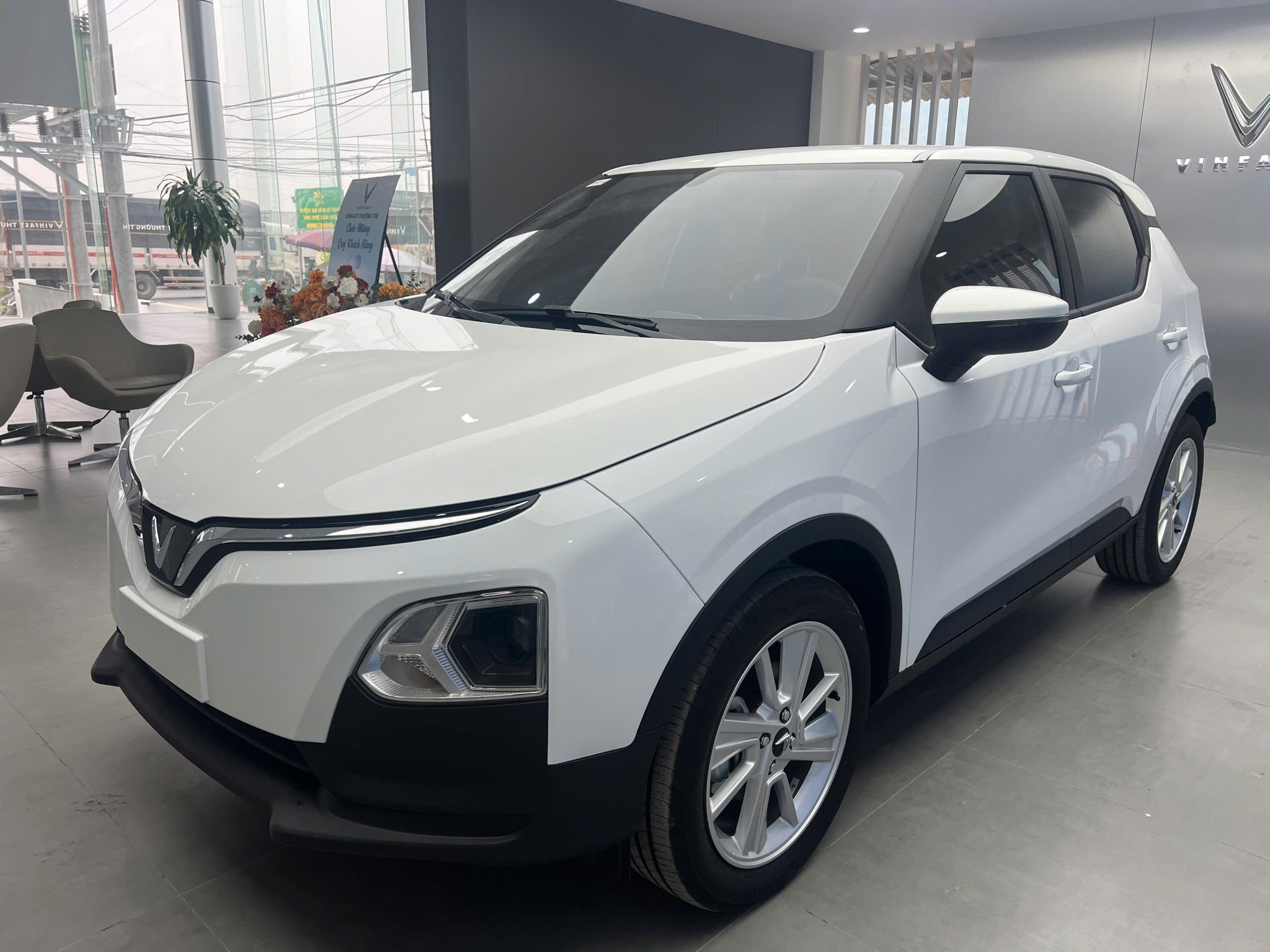 VF5 xe ô tô điện cho người mua xe lần đầu, VF5 xe ô tô điện cho người mua xe lần đầu – Hành trình khám phá sự hiện đại và bền vững, Vinfast Mỹ Đình | Đại lý xe ô tô Vinfast chính hãng uy tín tại Hà Nội