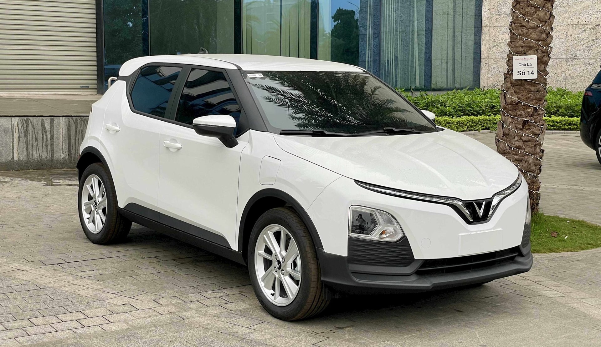 VF5 xe ô tô điện cho người mua xe lần đầu, VF5 xe ô tô điện cho người mua xe lần đầu – Hành trình khám phá sự hiện đại và bền vững, Vinfast Mỹ Đình | Đại lý xe ô tô Vinfast chính hãng uy tín tại Hà Nội