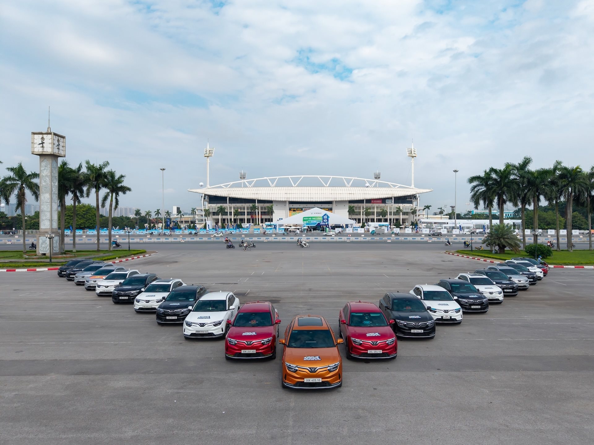 VinFast tặng rượu tri ân cho khách hàng mua xe trong tháng 12/2025, VinFast tặng rượu tri ân cho khách hàng mua xe trong tháng 12/2025 &#8211; Ưu đãi hấp dẫn từ thương hiệu Việt, Vinfast Mỹ Đình | Đại lý xe ô tô Vinfast chính hãng uy tín tại Hà Nội