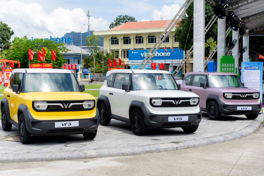 Xe VF3 di chuyển linh hoạt trong phố, Xe VF3 di chuyển linh hoạt trong phố – Khám Phá Hành Trình Đầy Kỳ Diệu, Vinfast Mỹ Đình | Đại lý xe ô tô Vinfast chính hãng uy tín tại Hà Nội