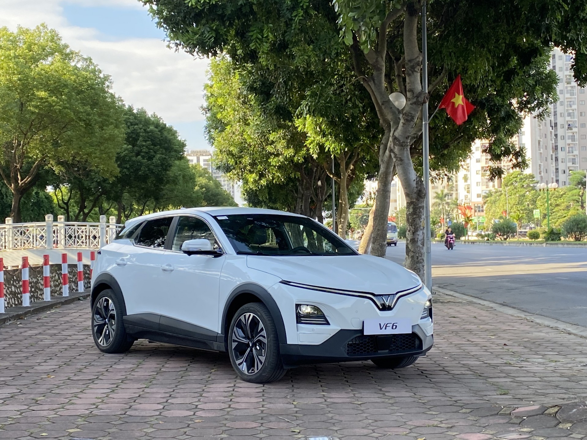 Xe VF6 giá tốt, Xe VF6 giá tốt – Tại sao gia đình trẻ lại chọn VinFast VF 6?, Vinfast Mỹ Đình | Đại lý xe ô tô Vinfast chính hãng uy tín tại Hà Nội