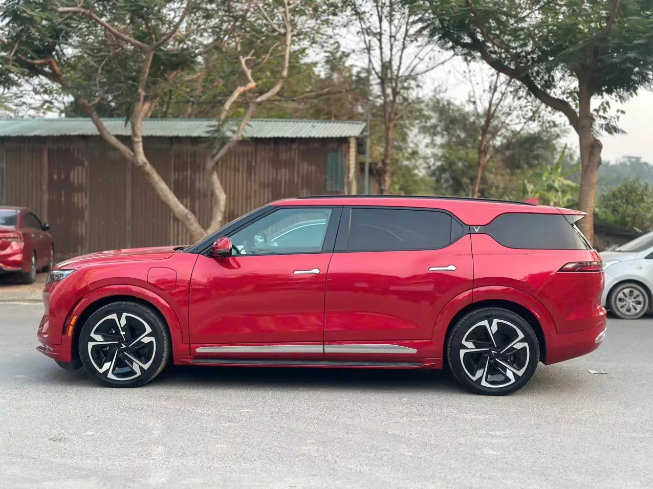 gi&aacute; b&aacute;n vf9, Kh&aacute;m Ph&aacute; Gi&aacute; B&aacute;n VF9 – Mẫu Xe Điện Đ&aacute;ng Chờ Đợi Từ VinFast, Vinfast Mỹ Đ&igrave;nh | Đại l&yacute; xe &ocirc; t&ocirc; Vinfast ch&iacute;nh h&atilde;ng uy t&iacute;n tại H&agrave; Nội