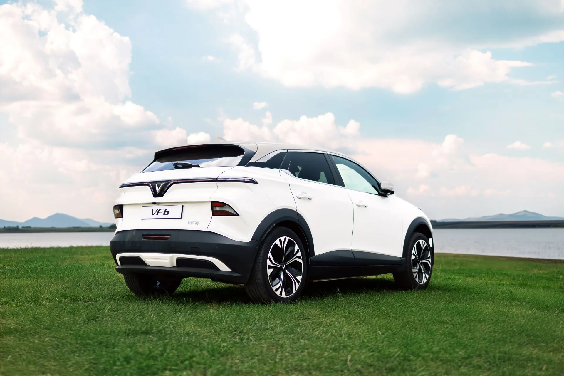 Thời điểm Vàng xuống tiền mua VF6 đón Tết, Thời điểm Vàng xuống tiền mua VF6 đón Tết – Cơ hội không thể bỏ lỡ!, Vinfast Mỹ Đình | Đại lý xe ô tô Vinfast chính hãng uy tín tại Hà Nội