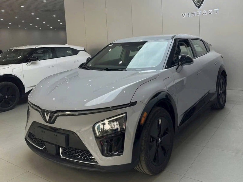 Xe VinFast VF7, Kh&aacute;m Ph&aacute; Xe VinFast VF7 – Cuộc C&aacute;ch Mạng Trong L&agrave;n Xe Điện Việt Nam, Vinfast Mỹ Đ&igrave;nh | Đại l&yacute; xe &ocirc; t&ocirc; Vinfast ch&iacute;nh h&atilde;ng uy t&iacute;n tại H&agrave; Nội