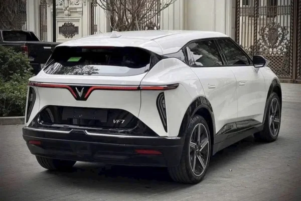Xe VinFast VF7, Kh&aacute;m Ph&aacute; Xe VinFast VF7 – Cuộc C&aacute;ch Mạng Trong L&agrave;n Xe Điện Việt Nam, Vinfast Mỹ Đ&igrave;nh | Đại l&yacute; xe &ocirc; t&ocirc; Vinfast ch&iacute;nh h&atilde;ng uy t&iacute;n tại H&agrave; Nội