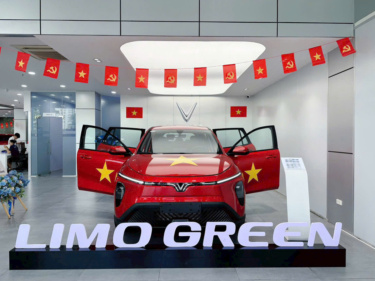xe limo green, Xe Limo Green: Giải Ph&aacute;p Vận Tải Xanh Ti&ecirc;n Phong Cho Tương Lai, Vinfast Mỹ Đ&igrave;nh | Đại l&yacute; xe &ocirc; t&ocirc; Vinfast ch&iacute;nh h&atilde;ng uy t&iacute;n tại H&agrave; Nội
